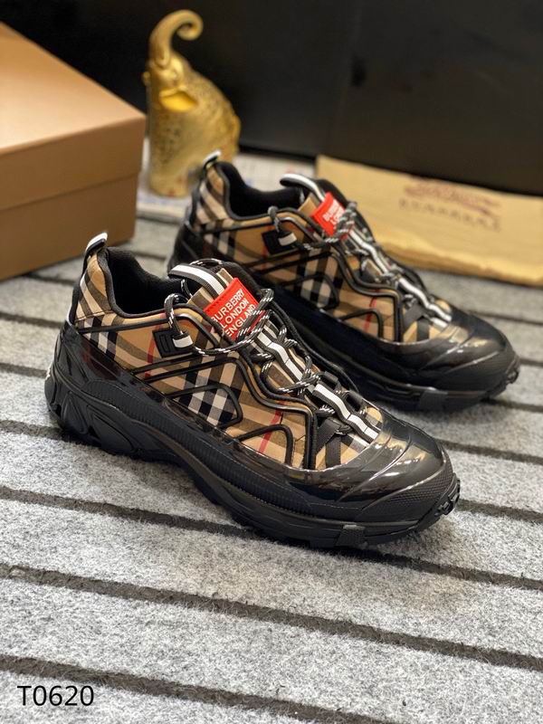 men Burberry shoes-154